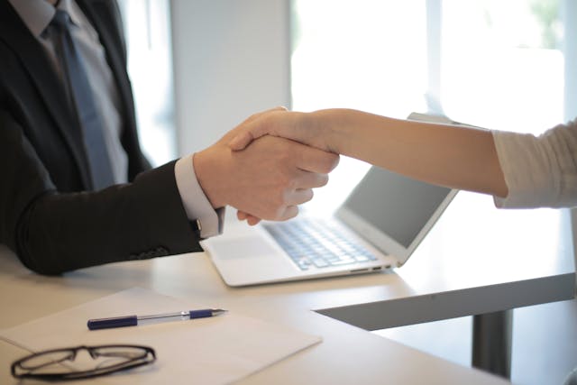  Online Courses Help You Stand Out in Campus Placements