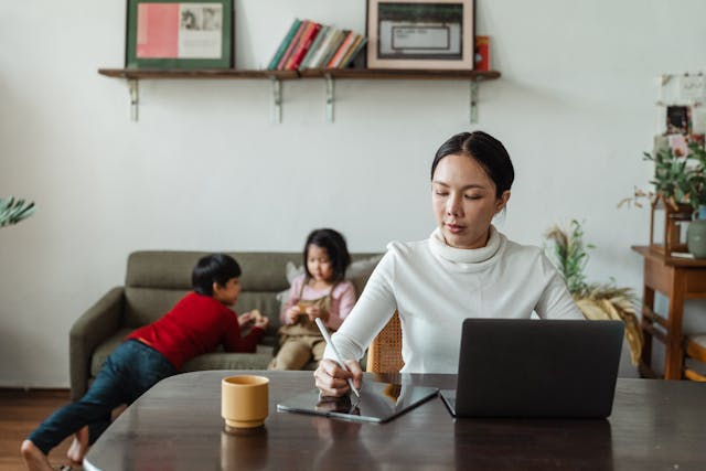  Online Courses for Women Returning to Work After a Career Break