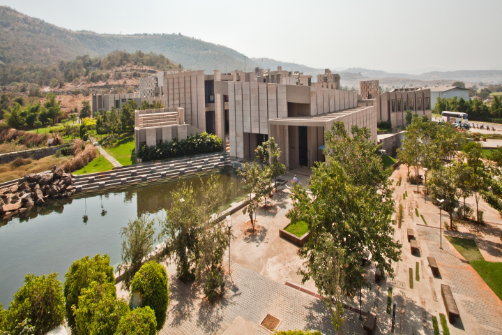 FLAME University  