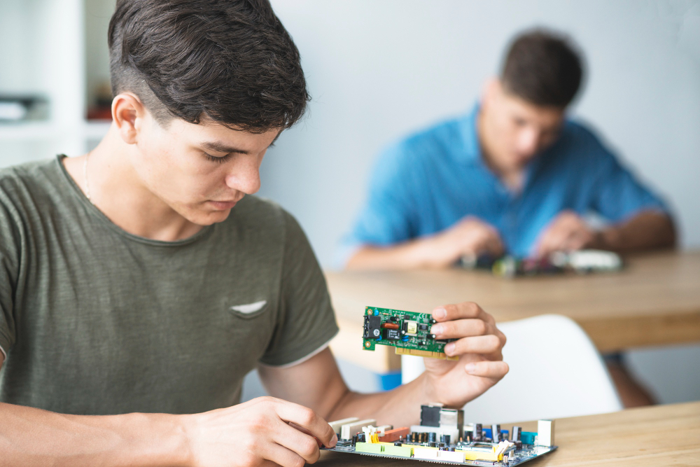 Mastering Embedded Systems: Microcontroller Design, Control, and Innovation