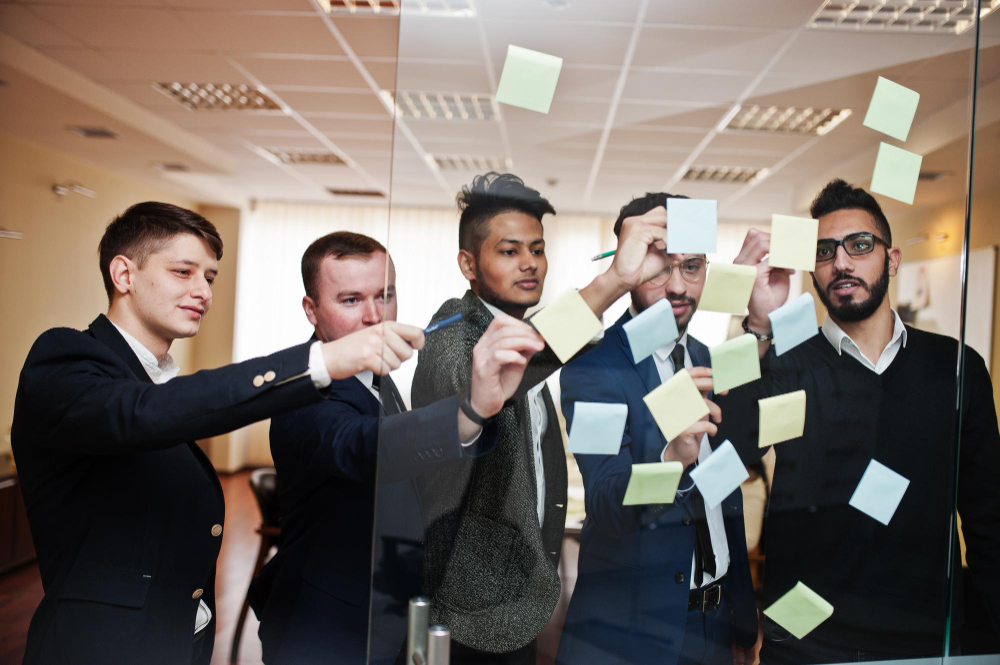 Motivation Mastery: Leadership, Teams & Culture in Modern Workplaces