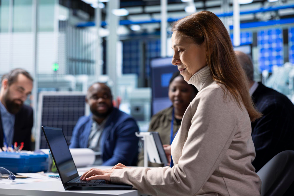 Cloud Shift: Transforming Business, Work & Leadership
