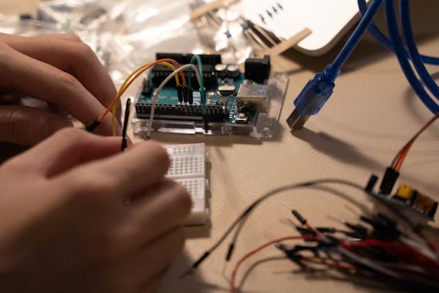 Mastering Arduino Programming with Python 1