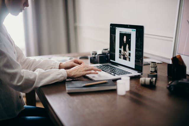 Increase Revenue From Website Visitor Using Link Redirection